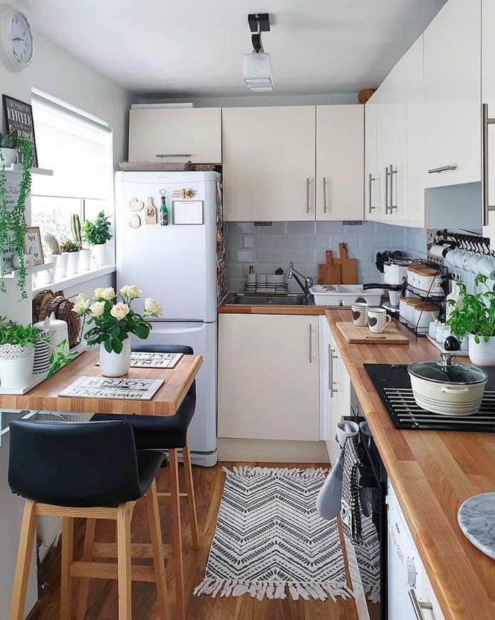 Réfrigérateur intégré aux meubles de cuisine