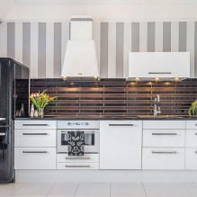 Comment choisir un papier peint pour une petite cuisine ?-12
