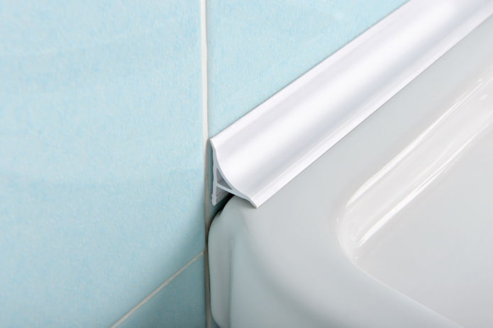 plinthe plastique pour baignoire
