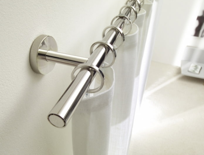 wall curtain rod
