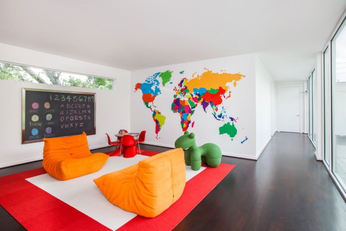 carte du monde dans le salon
