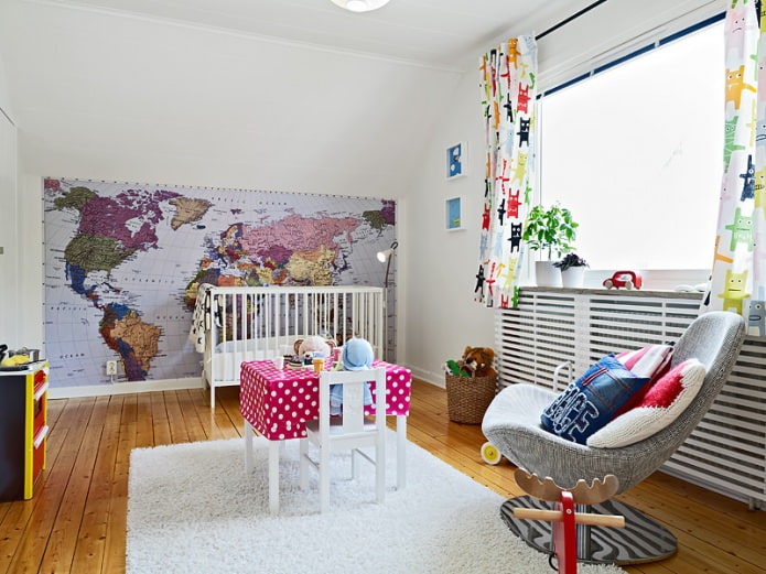 carte du monde à l'intérieur de la chambre d'enfant