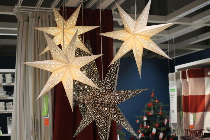 étoiles en carton