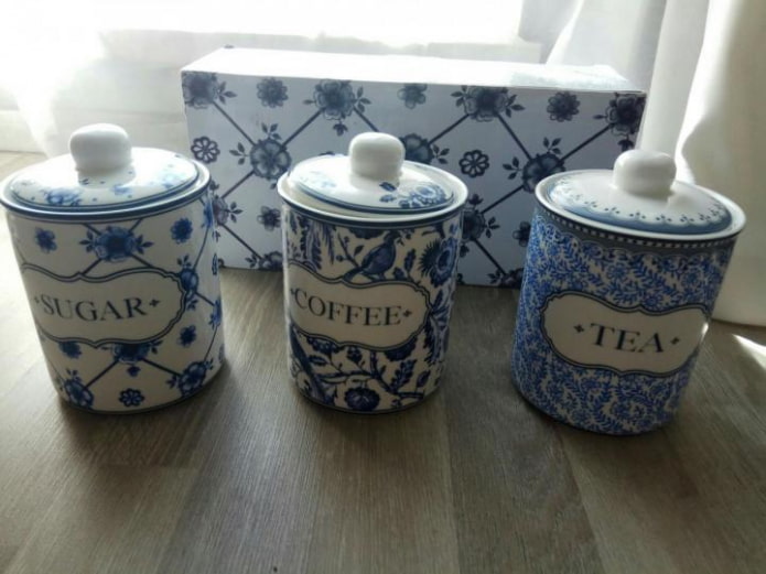 pots en terre cuite pour café, thé et sucre