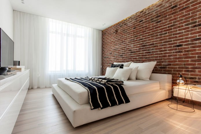 brique dans l'intérieur de la chambre