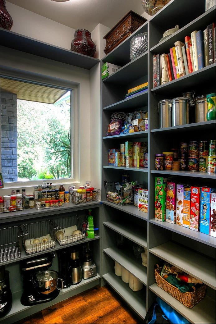 Aménagement d'un garde-manger à l'intérieur de la maison
