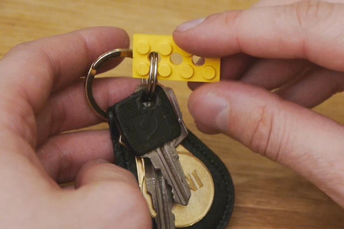 Connecter les clés et la pièce