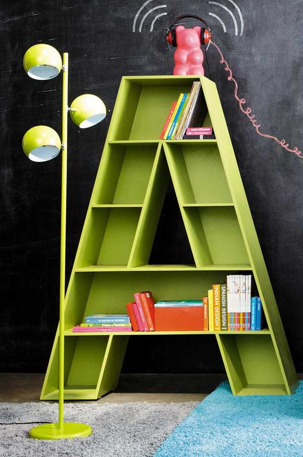 Étagères à livres originales à l'intérieur