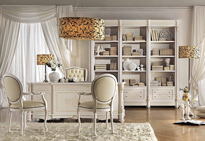 Étagères à l'intérieur de style classique