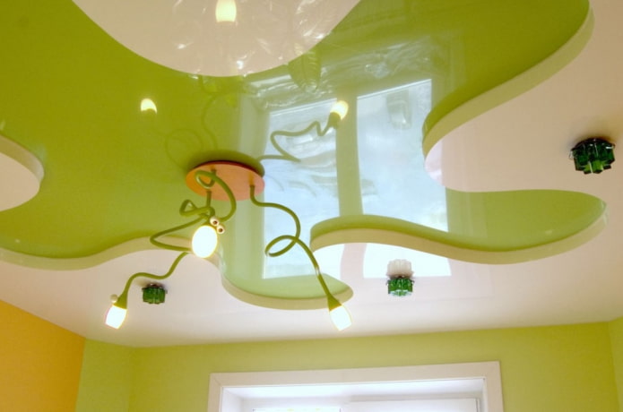 Structure de plafond à deux niveaux