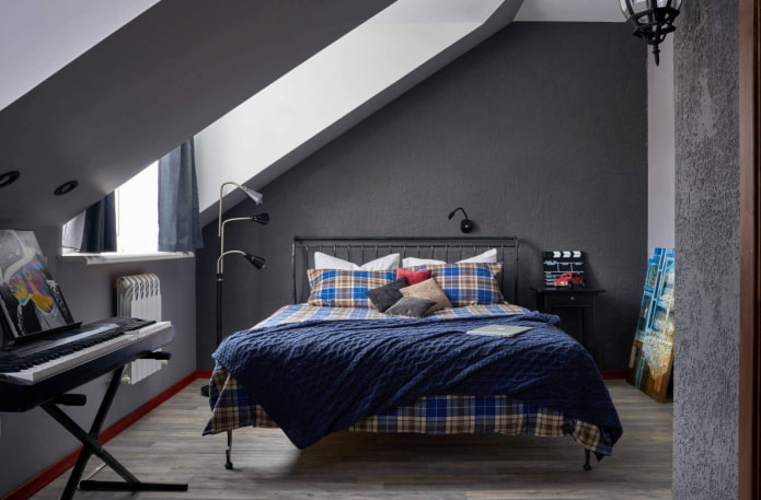 Aménagement d'une chambre mansardée pour adolescent