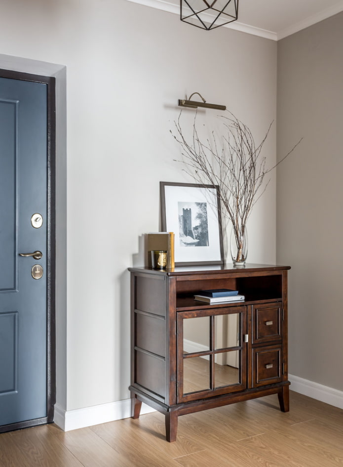 conception d'une commode à l'intérieur du couloir