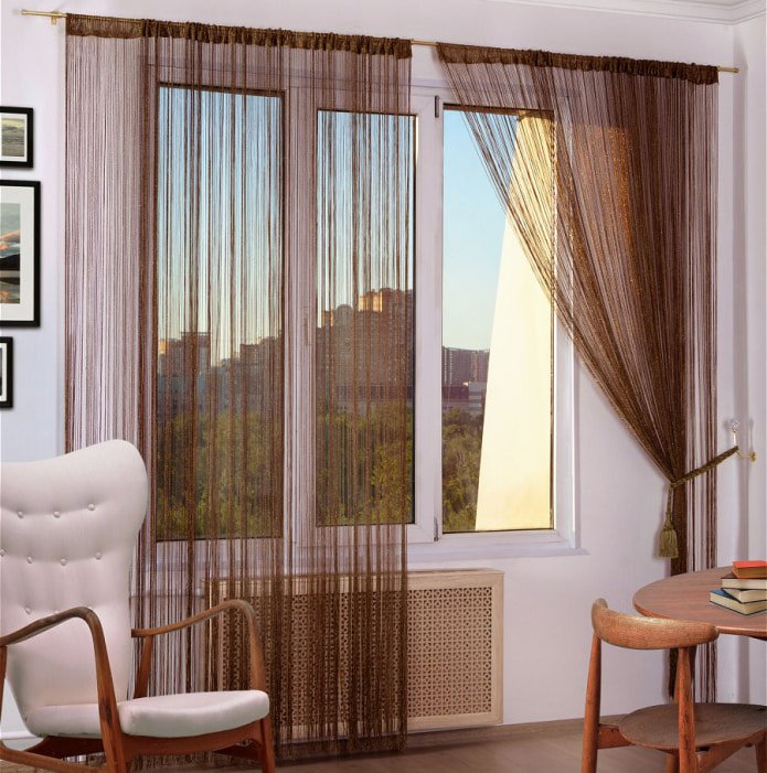 Rideaux en fils marron