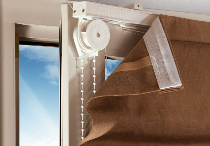 Velcro sur rideaux