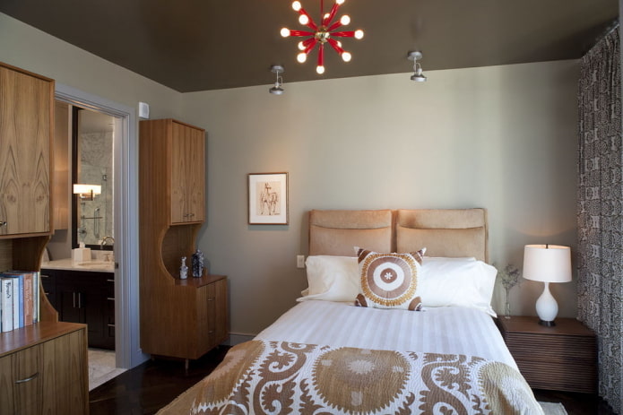 revêtement de plafond marron avec murs gris