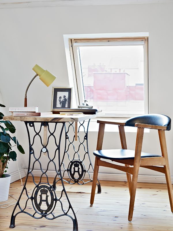 bureau forgé à l'intérieur