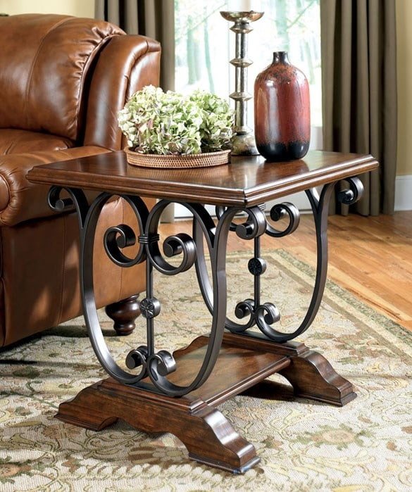 Table avec plateau en bois
