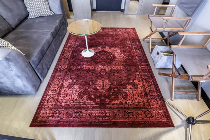 placement du tapis dans le salon
