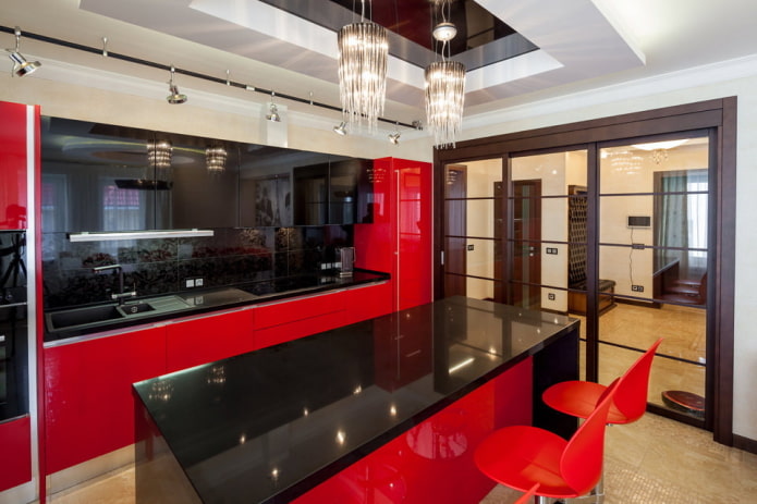 ensemble de cuisine noir et rouge