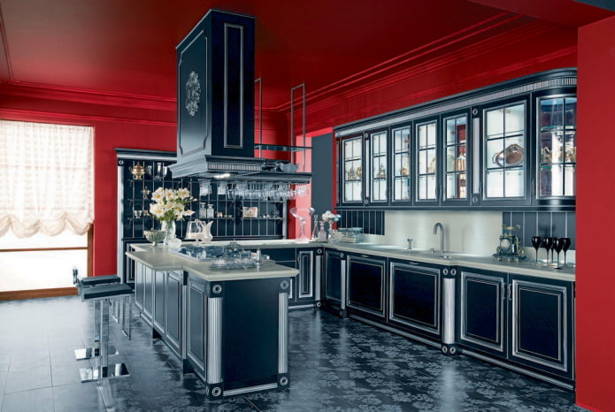 Classiques dans l'intérieur de la cuisine