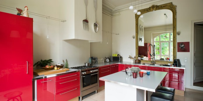 façade laminée dans une teinte framboise