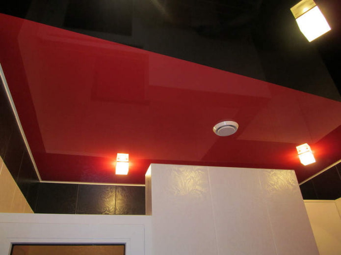 bordure noire au plafond