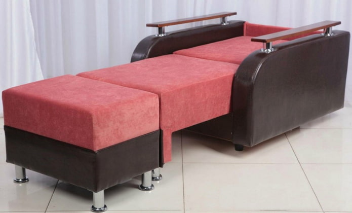 chaise pliante avec pouf intérieur