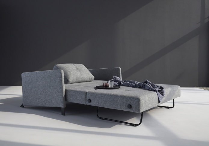 Fauteuil pliant large à l'intérieur