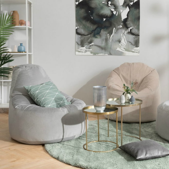 coin salon pouf