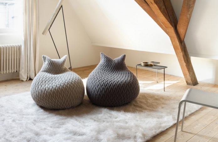 Fauteuil poire en forme de chat