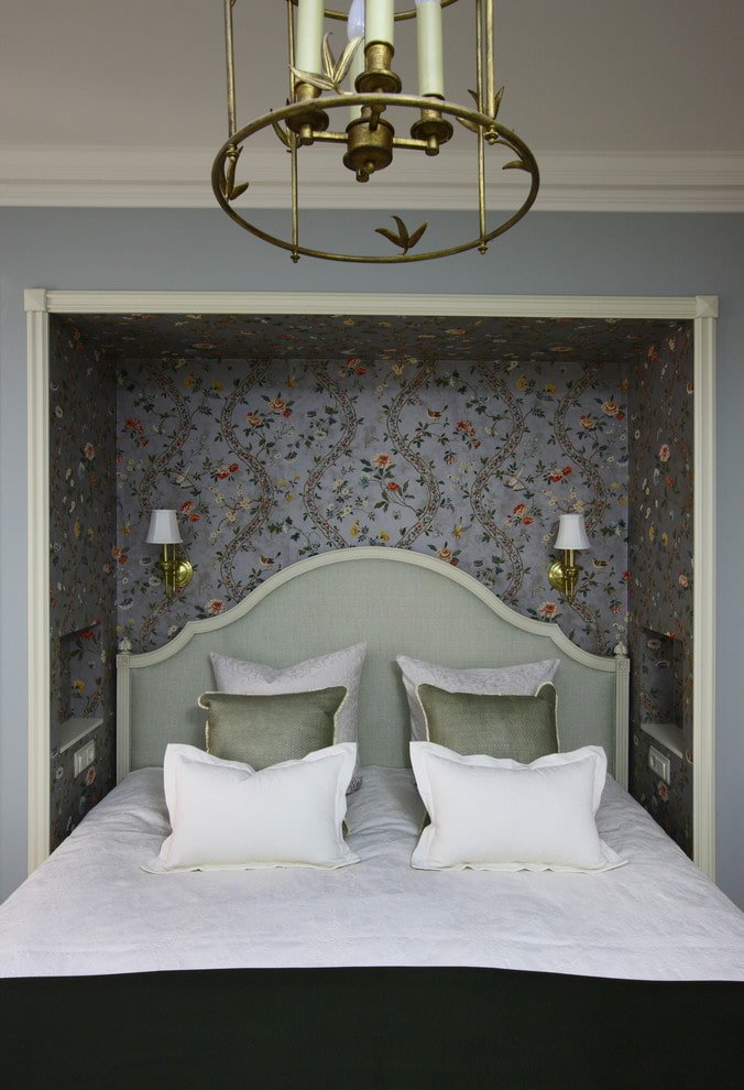 niche en plaques de plâtre avec un lit à l'intérieur