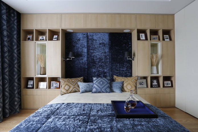 niche avec un lit dans la chambre