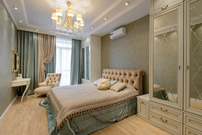 lit dans un intérieur de style néoclassique