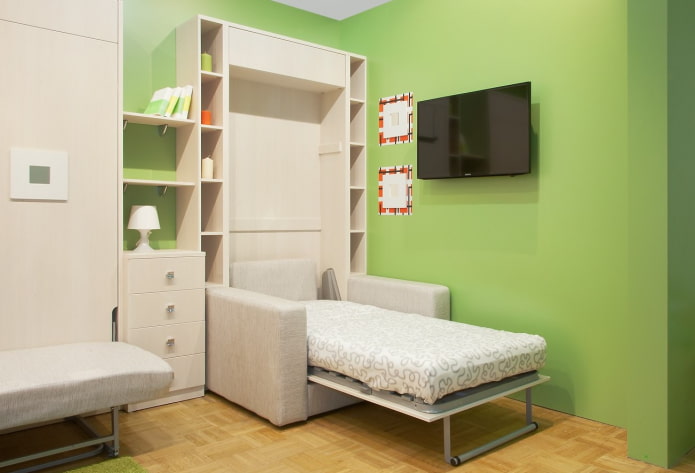 armoire-lit-chaise à l'intérieur