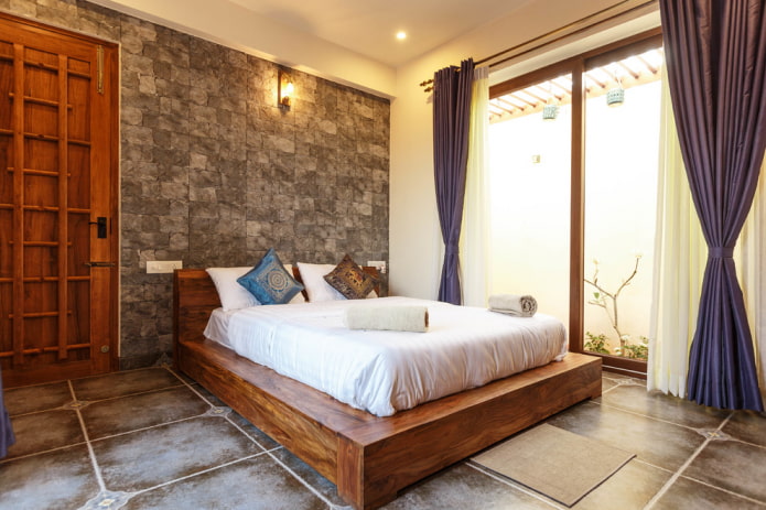 Lit en bois de style oriental
