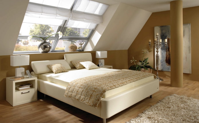 lit avec tête de lit inclinée à l'intérieur