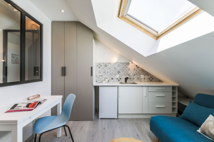 Cuisine-salon sous les combles
