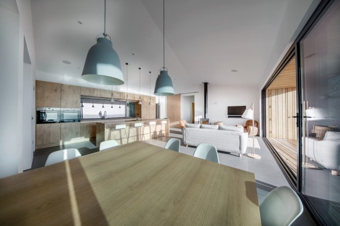 Intérieur moderne d'une cuisine-séjour