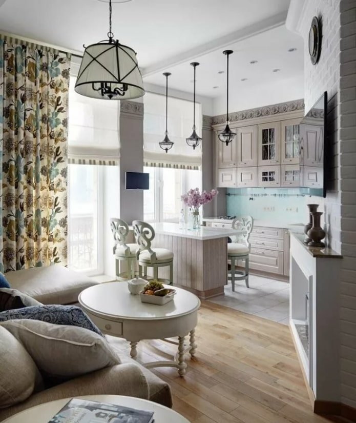 Aménagement intérieur de cuisine et de salon de style provençal