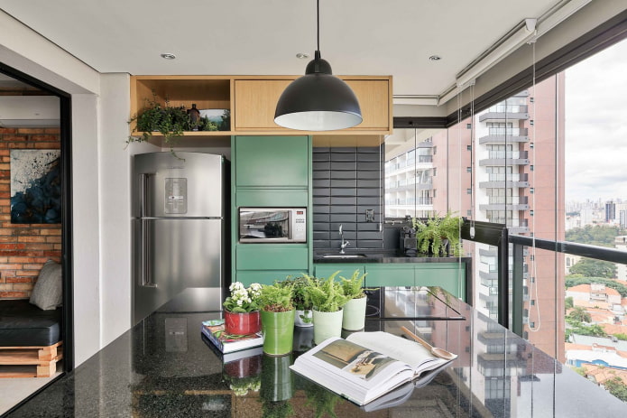 Agencement des espaces cuisine sur la loggia
