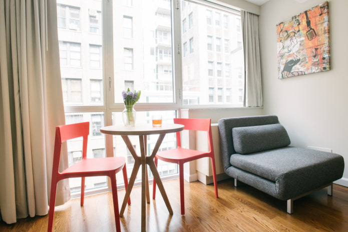 fauteuil-canapé dans l'intérieur de la cuisine