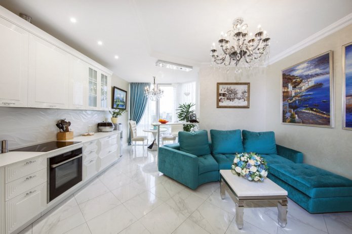 canapé turquoise dans l'intérieur de la cuisine