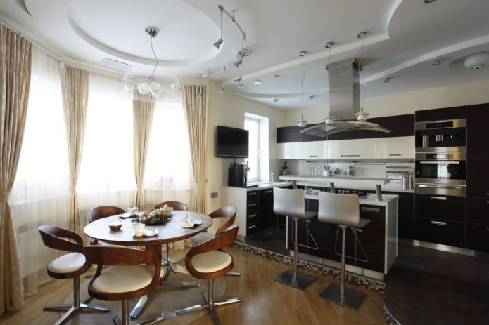 Cuisine-salon avec coin repas