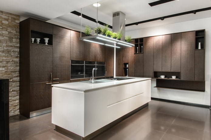 Agencement cuisine avec îlot central