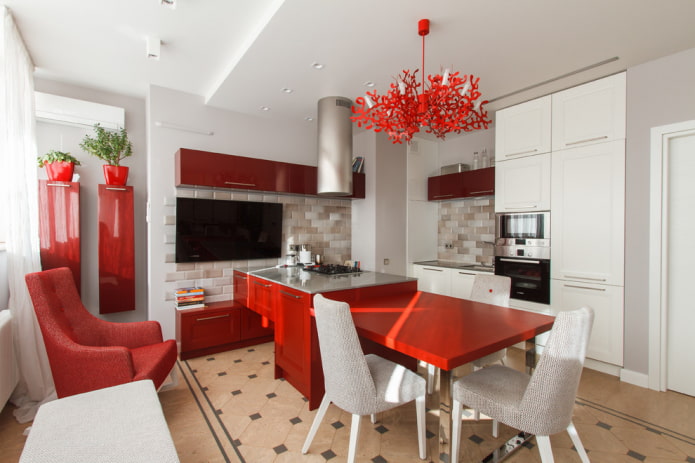 Îlot central avec table à manger dans la cuisine