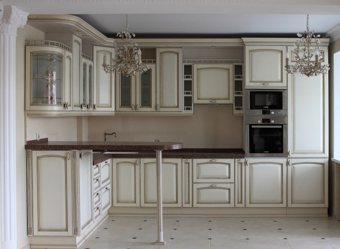 Cuisine beige patinée foncée