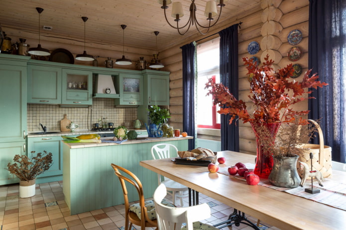 Décoration de cuisine dans une maison en bois