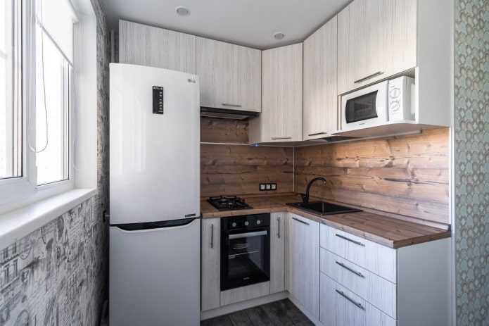 Cuisine d'angle dans une Khrouchtchevka