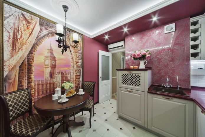 Revêtement mural à l'intérieur d'une cuisine classique