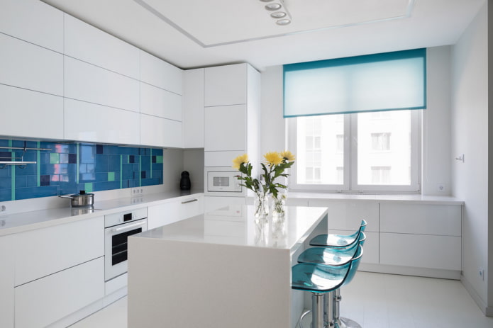 Intérieur de cuisine aux couleurs claires